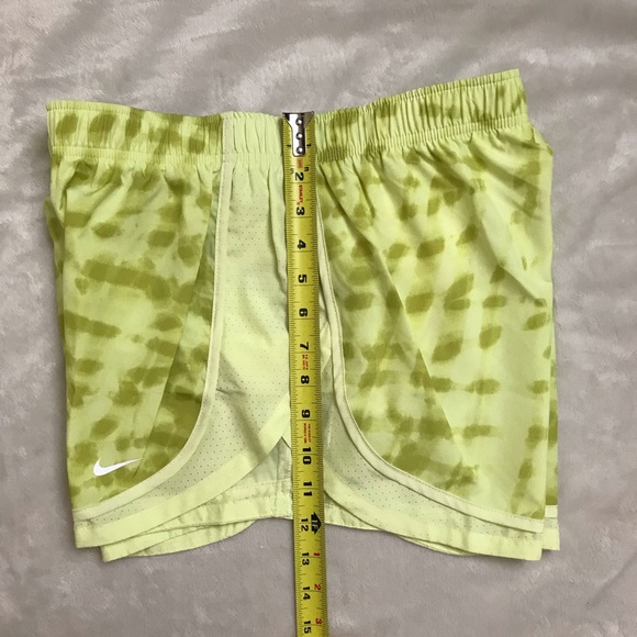 Nike Tempo Women’s Printed running shorts-size L - Picture 4 of 8